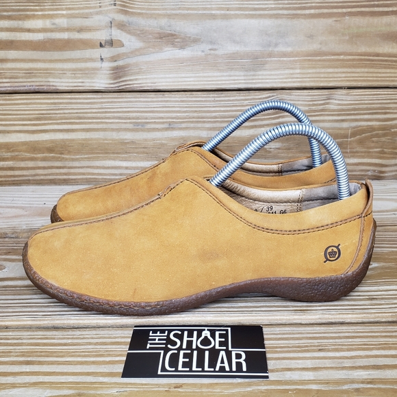 Born Shoes Women’s W1241 Slip On Split Toe Leather Shoes - Picture 3 of 11